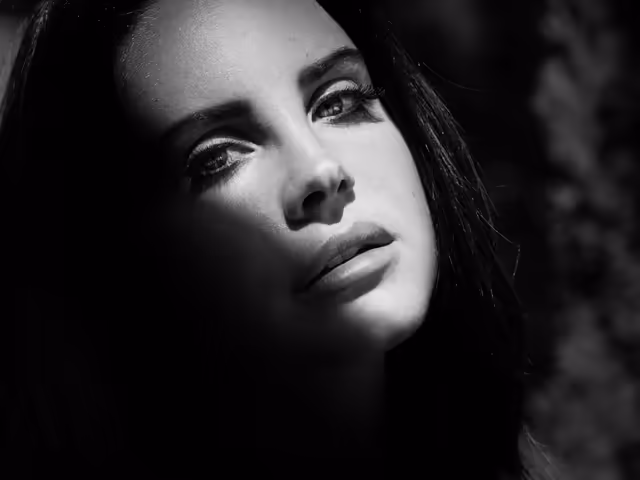 Lana Del Rey Dramatic Black and White