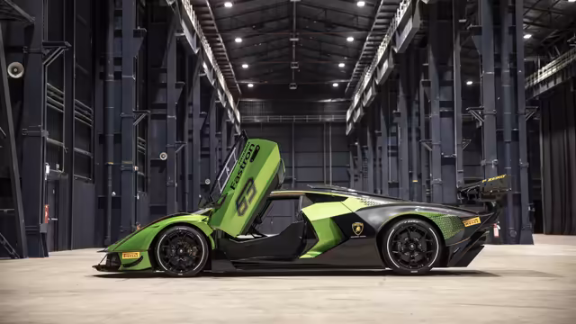 Lamborghini Essenza SCV12 Green Beast